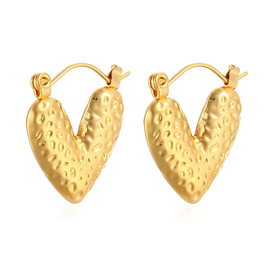 18k Huggie Heart Earrings